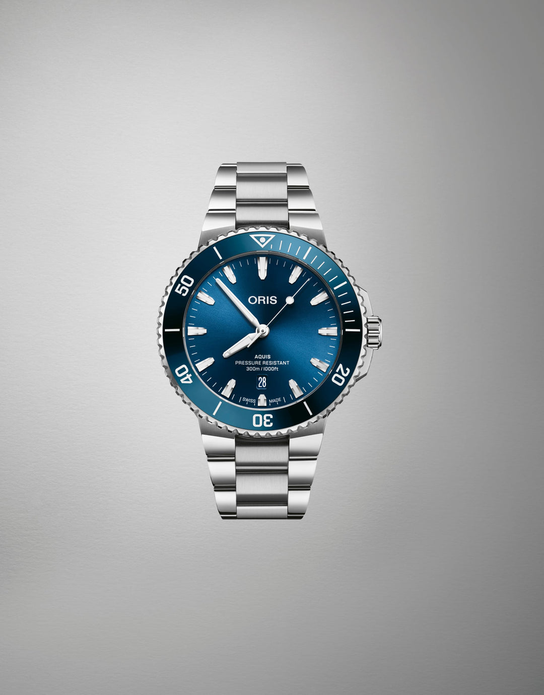 01 733 7789 4157-07 8 23 04PEB|ORIS |43.5mm Aquis Date Steel Watch; Green Dial