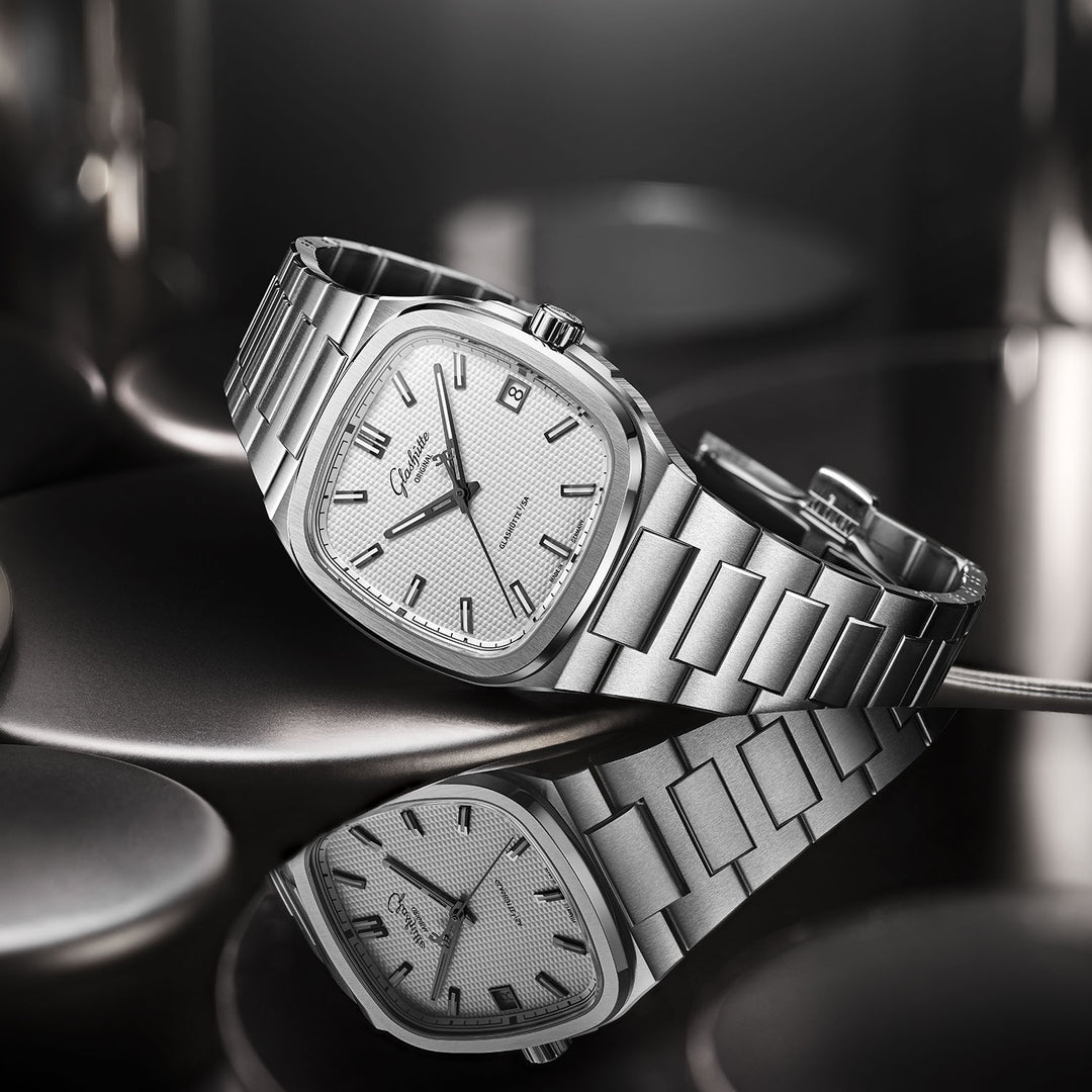 Seventies Silver Dial and Stainless Steel 39x39MM Watch