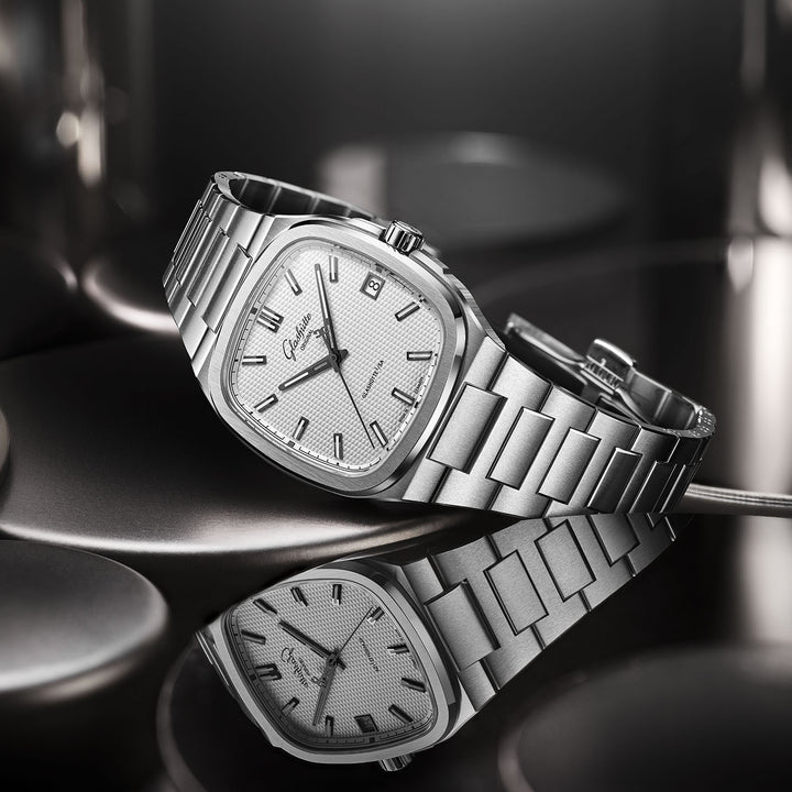 Seventies Silver Dial and Stainless Steel 39x39MM Watch