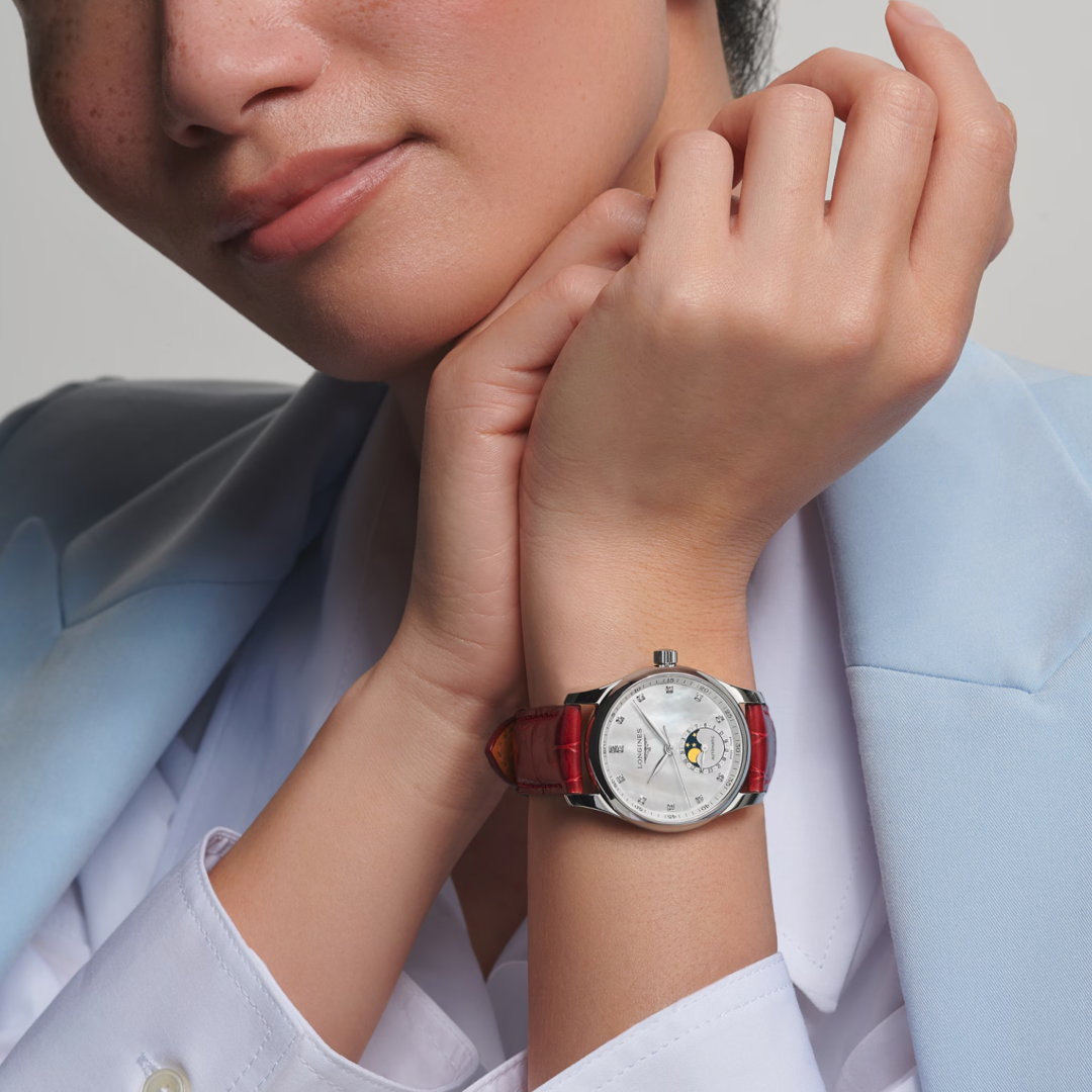 Master Collection Moonphase Red 34MM Watch