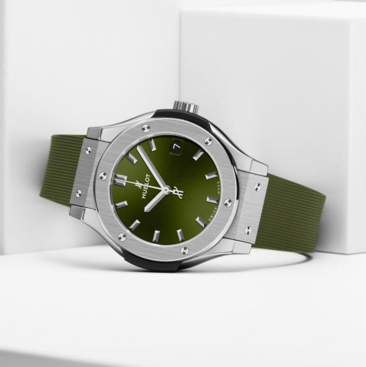 Classic Fusion Green 42MM Watch