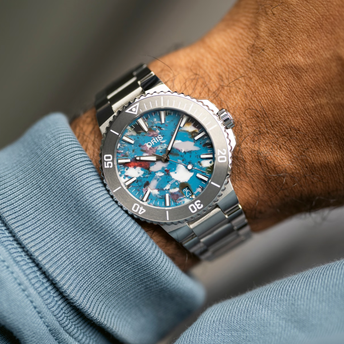 Aquis Date Upcycle Clibre 400 43MM Watch – Kury Alta Relojeria