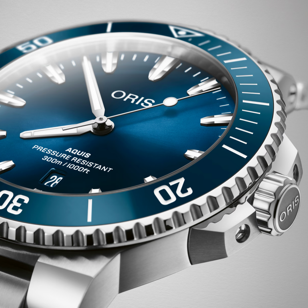 Aquis Date Green Dial 43.50MM Watch
