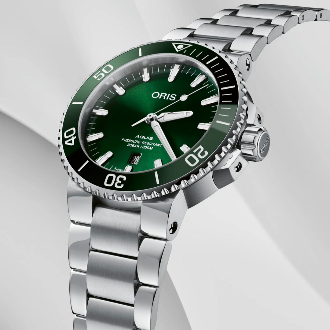 Aquis Date Green Dial/Bezel 43.5MM Watch