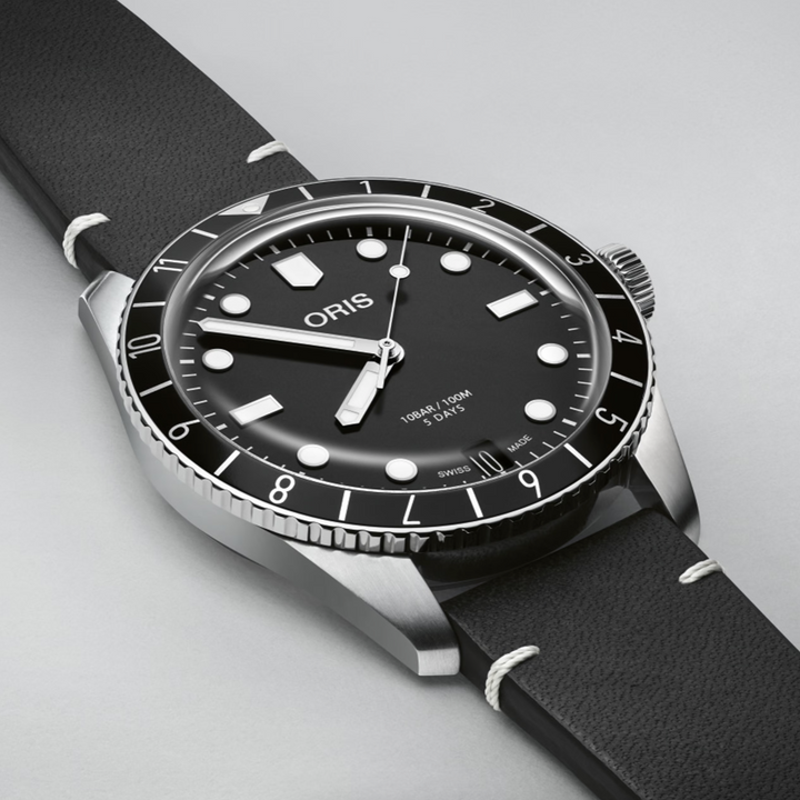 Divers Sixty-Five Calibre 400 12H Black 40MM