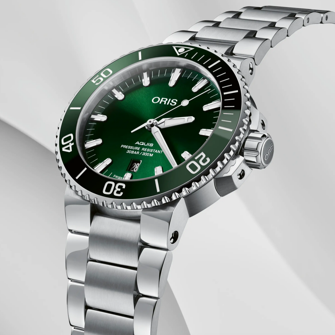 Aquis Date Green Dial 43.5MM Watch