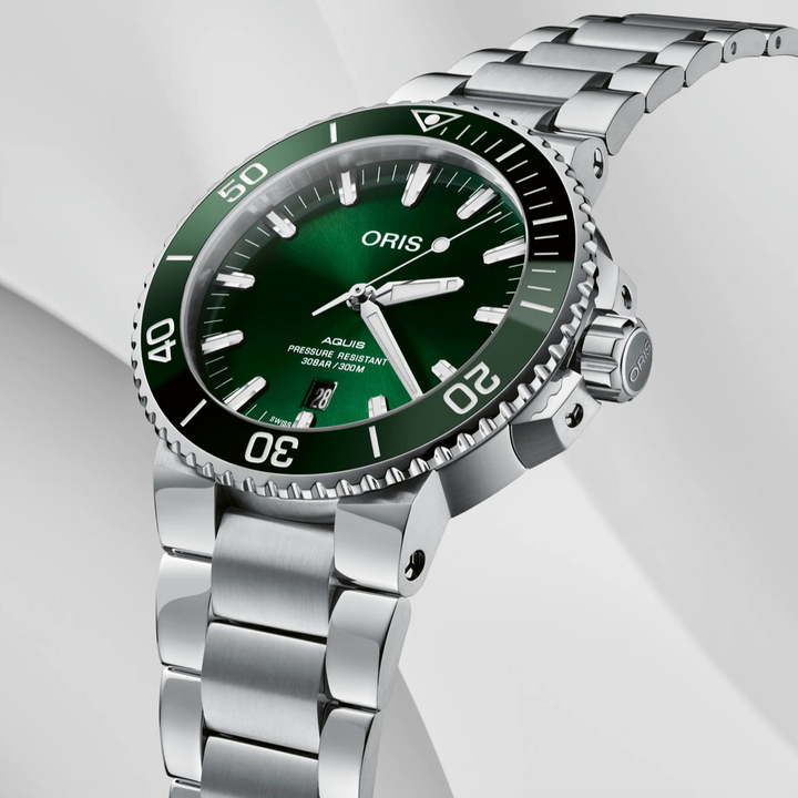 Aquis Date Green Dial 43.5MM Watch