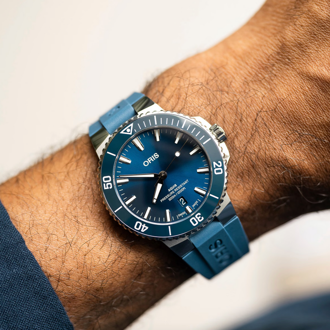Aquis Date Blue 41.5MM Watch