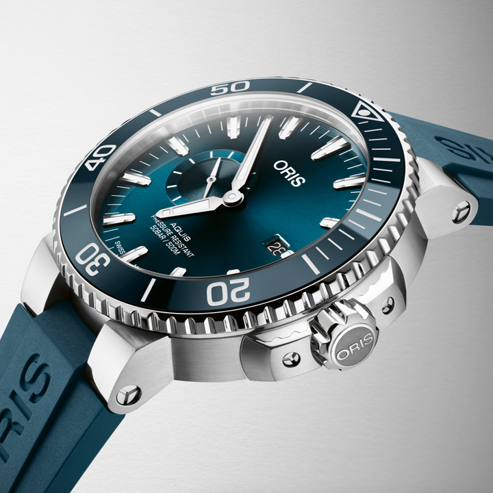 Aquis Small Second Date Blue 45.5MM Watch