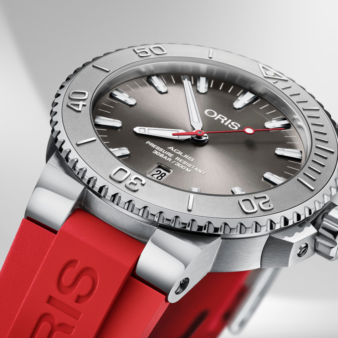 Aquis Date Relief Red 43.5MM Watch