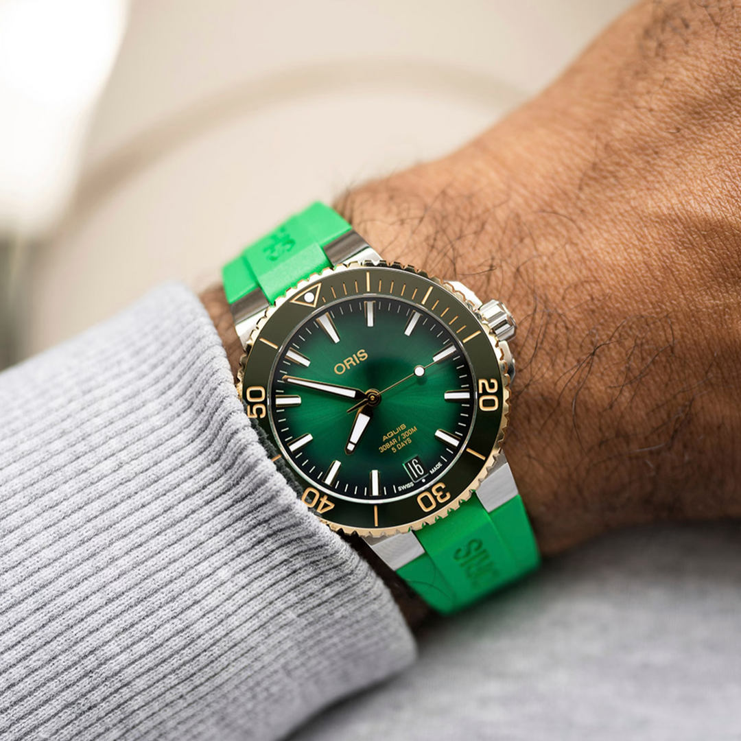 Aquis Bico Date Green 41.5MM Watch