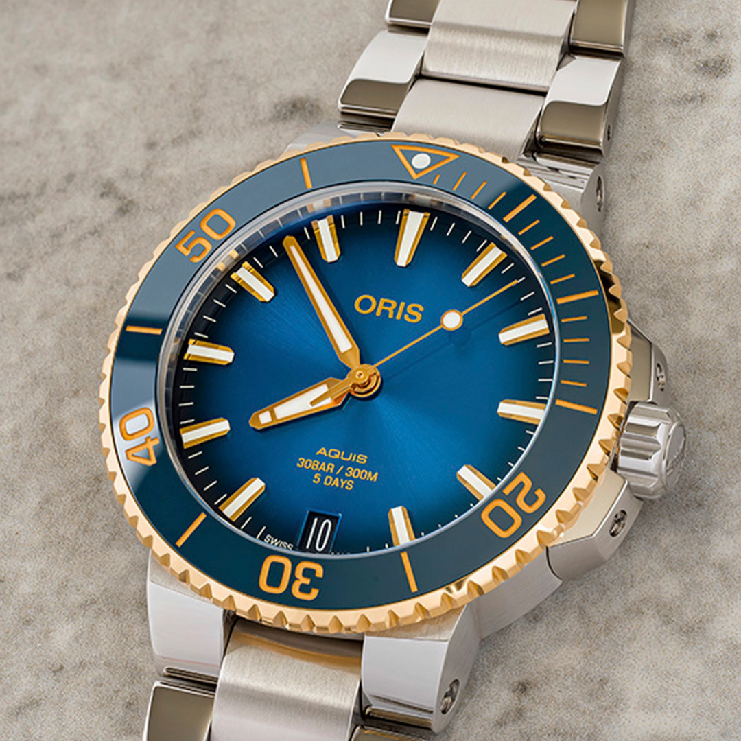 Aquis Date Calibre 400 Blue Dial 41.5MM Watch