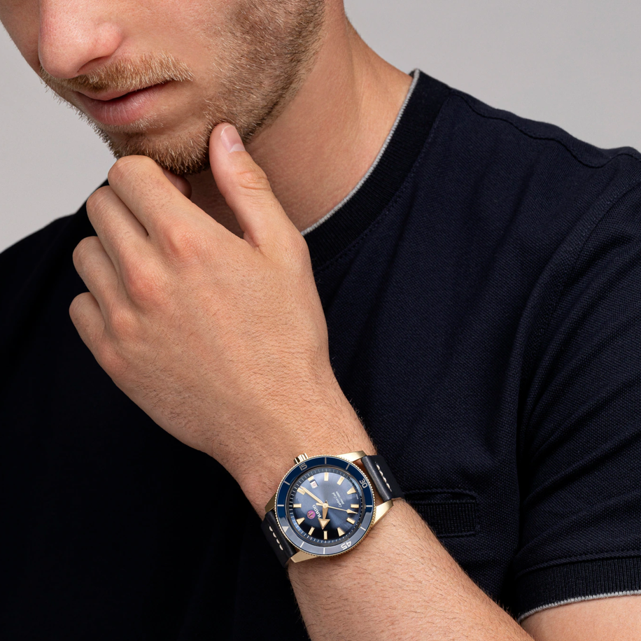 Captain Cook Bronze/Blue 42MM Watch