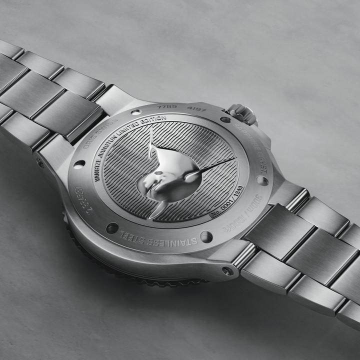 Aquis Date Aqua Wave Dial Yangtze Jiangtun Limited Edition