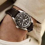 M79010SG-0001  Black Bay 58 925  39mm