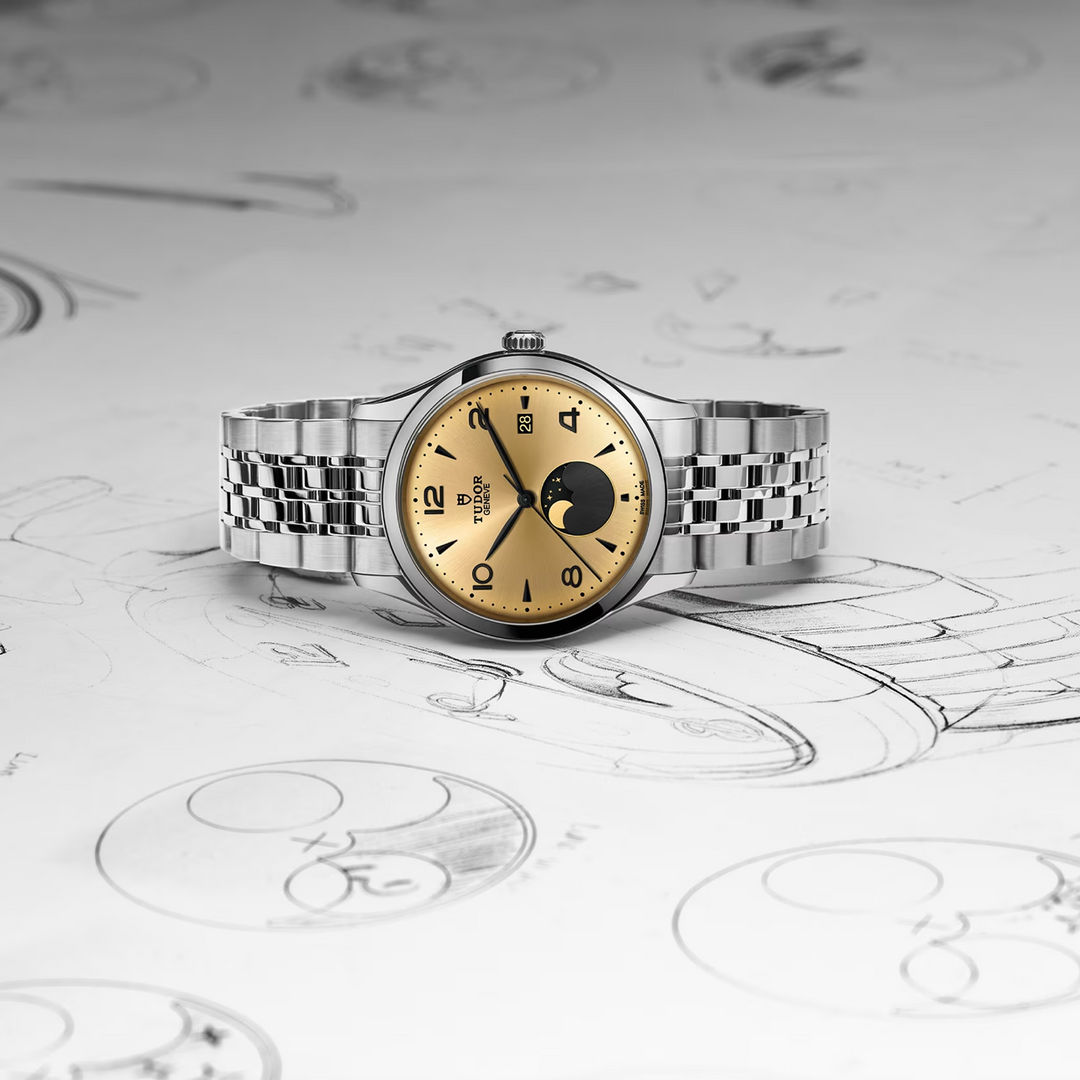 M91560-0001   1926 LUNA   39mm
