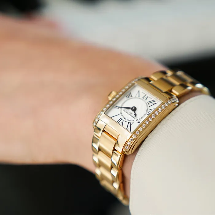 Classics Carrée Watch