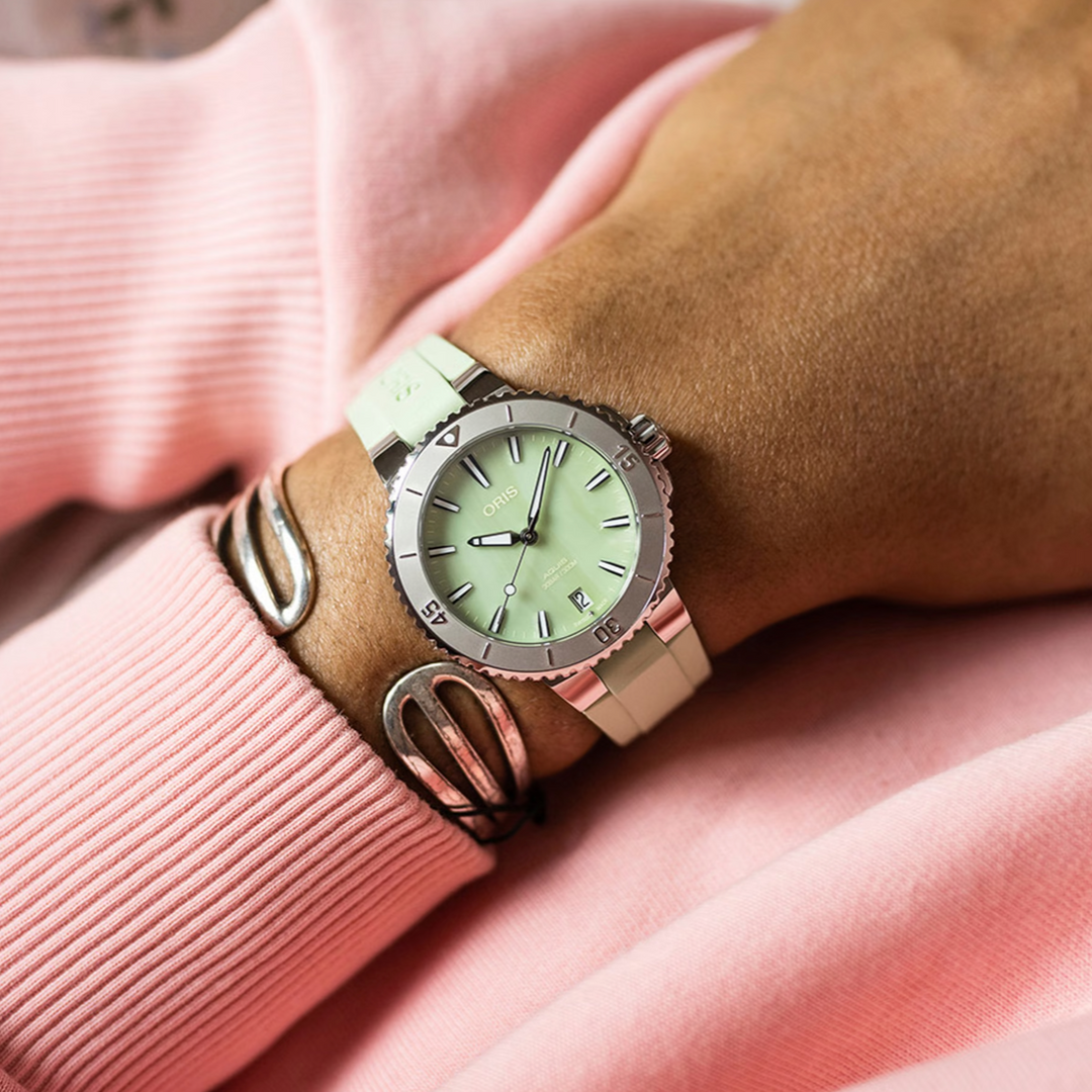 Aquis Date Seafoam Green 36.5MM Watch
