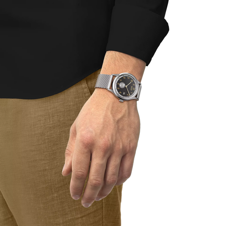 Heritage Small Second 1938 COSC 39MM Watch