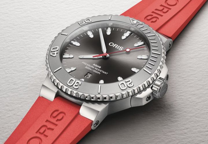 Aquis Date Relief 43.5MM Watch