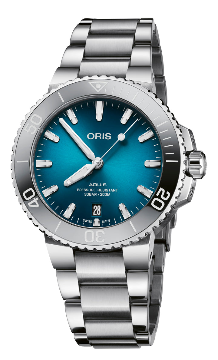 Aquis Date Blue Dial 39.5MM Watch