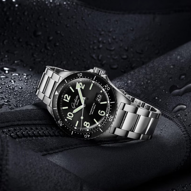 SeaQ Panorama Date Watch, Black Dial 43MM