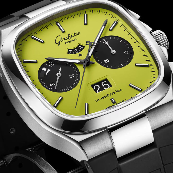 Seventies Chronograph Panorama Date 40MM Watch
