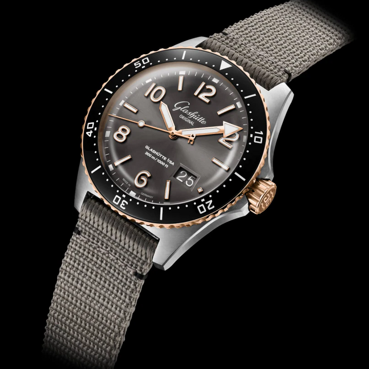 SeaQ Panorama Date Watch, Grey Dial 43MM