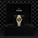 Tudor Royal [M28303-0008] - Back view