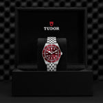 M7939A1A0RU-0001  Black Bay 58 39mm steel case, Steel bracelet - Back view