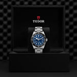 M7943A1A0NU-0001 Black Bay 68 43mm steel case, Blue dial - Back view