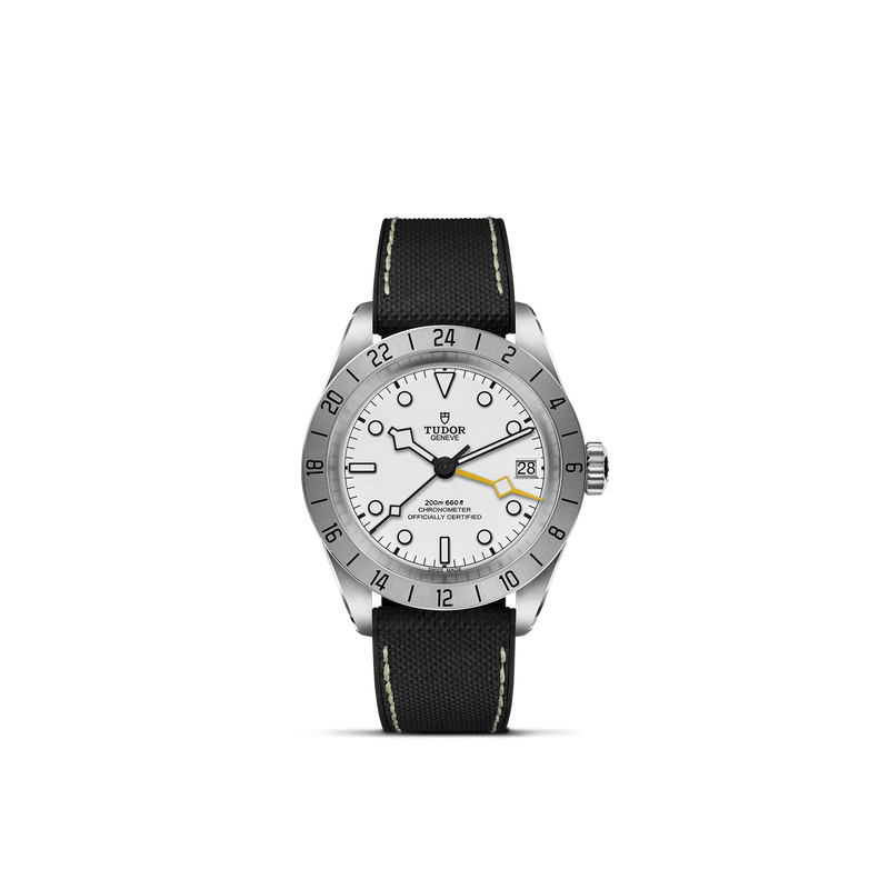 M79470-0006 Black Bay Pro 39mm steel case, Hybrid rubber and leather strap