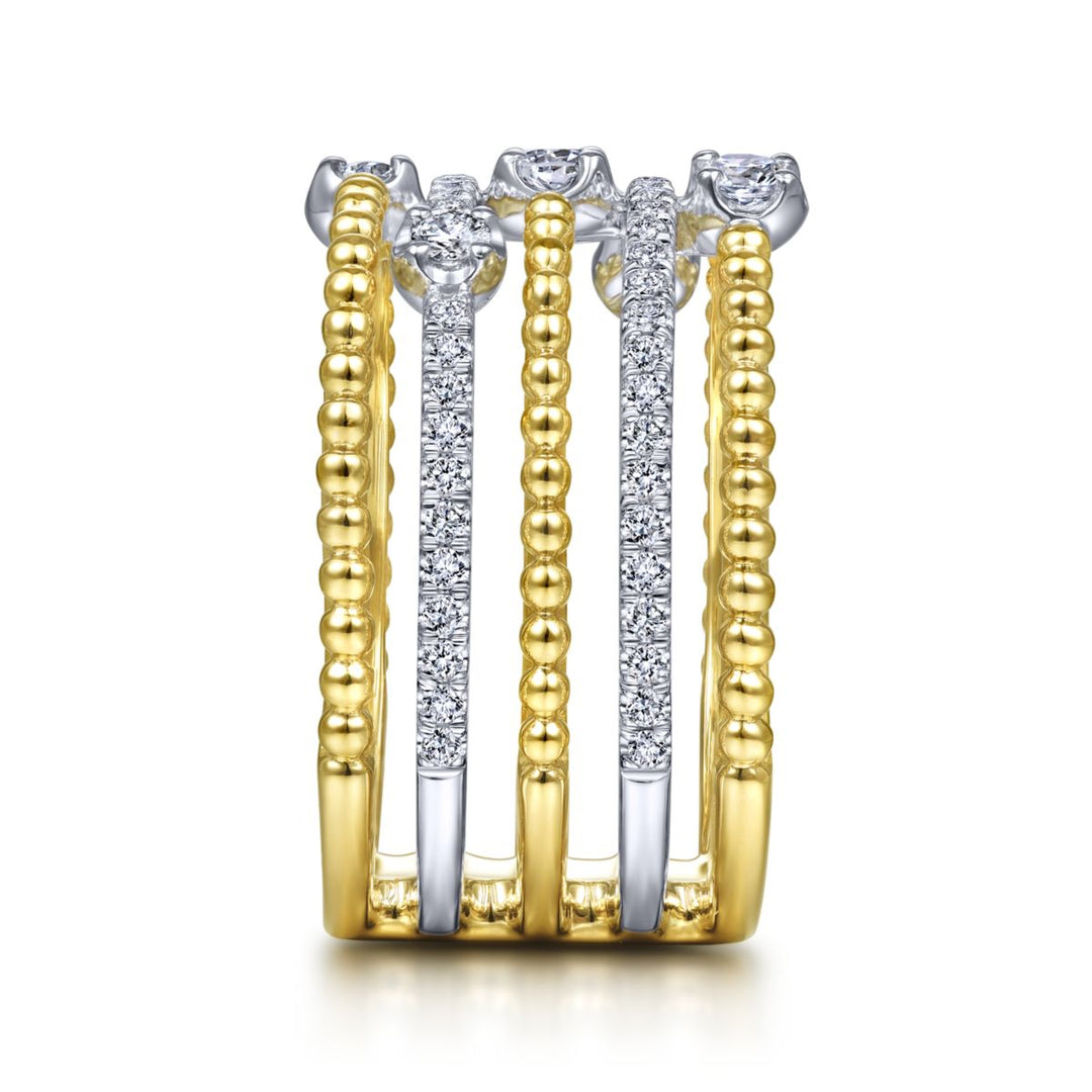 Spectacular Diamonds Ring