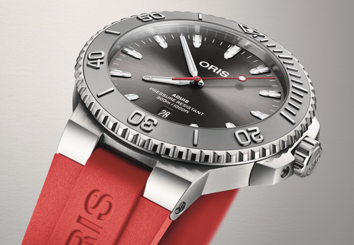 Aquis Date Relief 43.5MM Watch