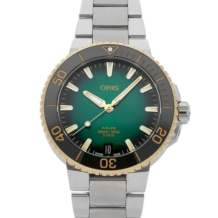 Aquis Date Calibre 400 Green Dial 41.5MM Watch