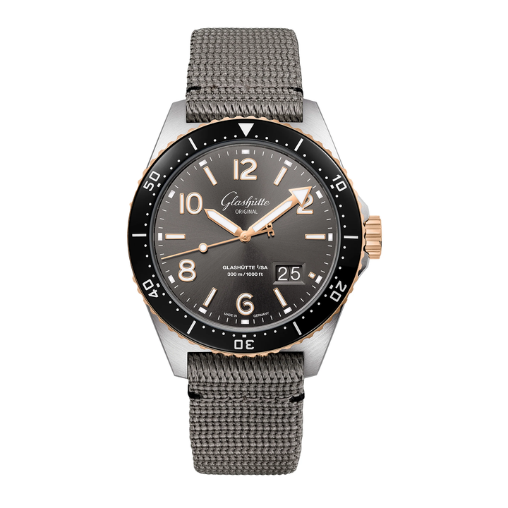 SeaQ Panorama Date Watch, Grey Dial 43MM