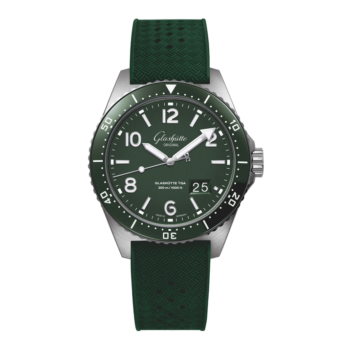 SeaQ Panorama Date Watch, Green Dial 43.20MM