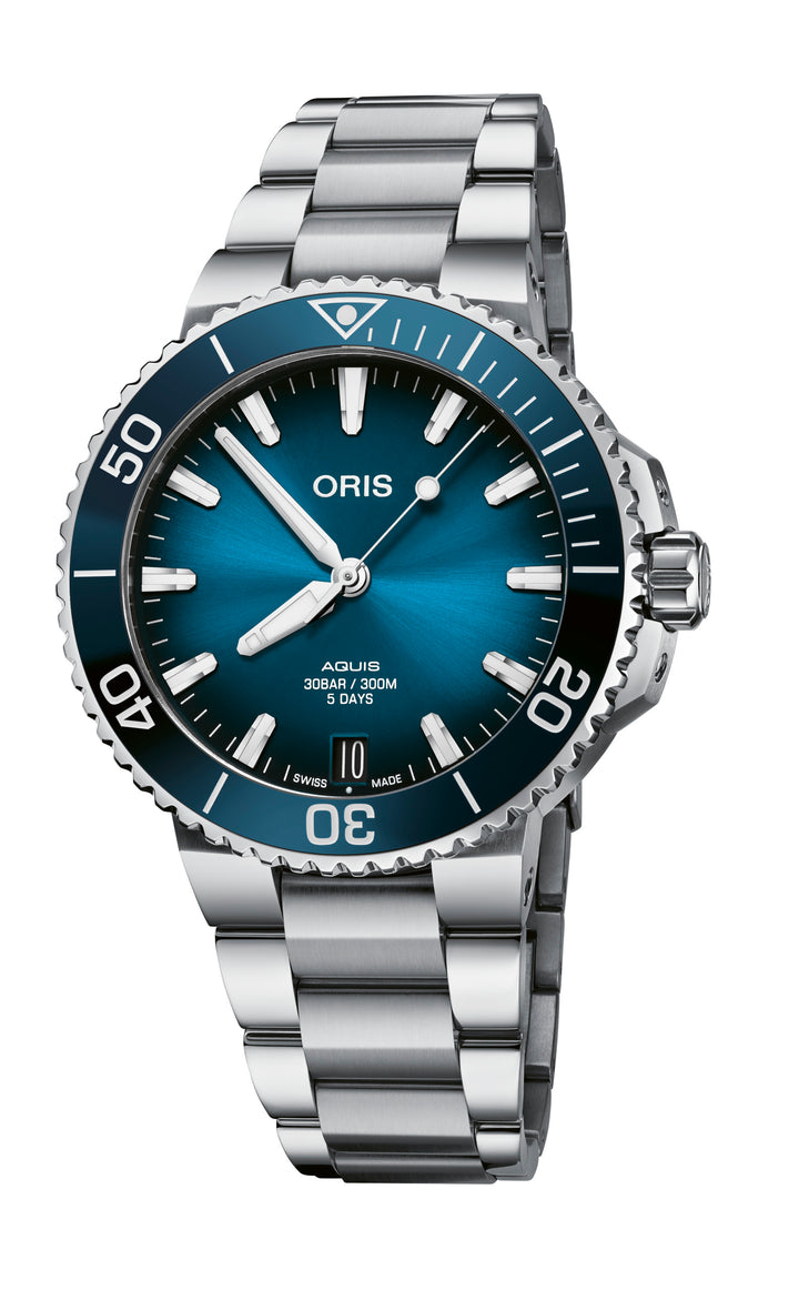 Aquis Date Calibre 400 Blue 41.5MM Watch