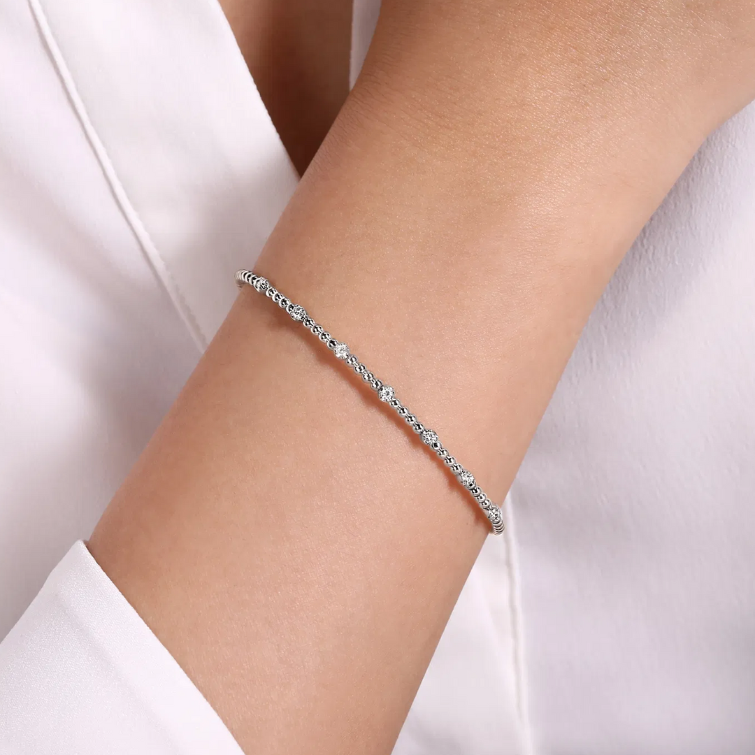 14K White Gold Bujukan Diamond Stations Bangle